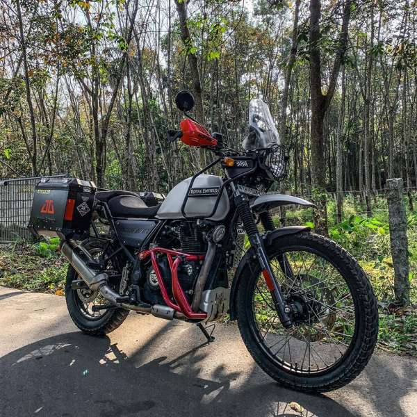 ZANA ENGINE FRAME RED COMPATIBLE WITH SCRAM 411 (202122) / HIMALAYAN