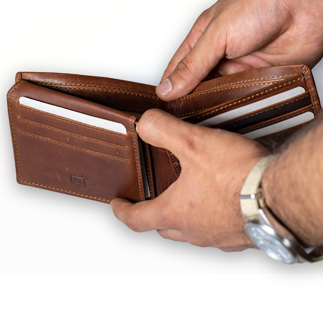 CARBONADO Bifold Wallet Money Clip (Brown)