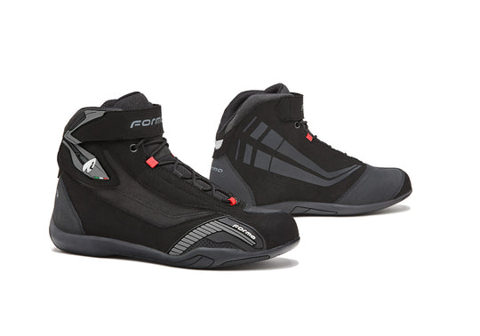 Forma Genesis Boots (Black)