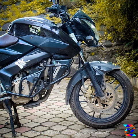 ZANA CRASH GUARD WITH SLIDER TEXTURE MATT BLACK PULSAR 200NS (ZI-5045)