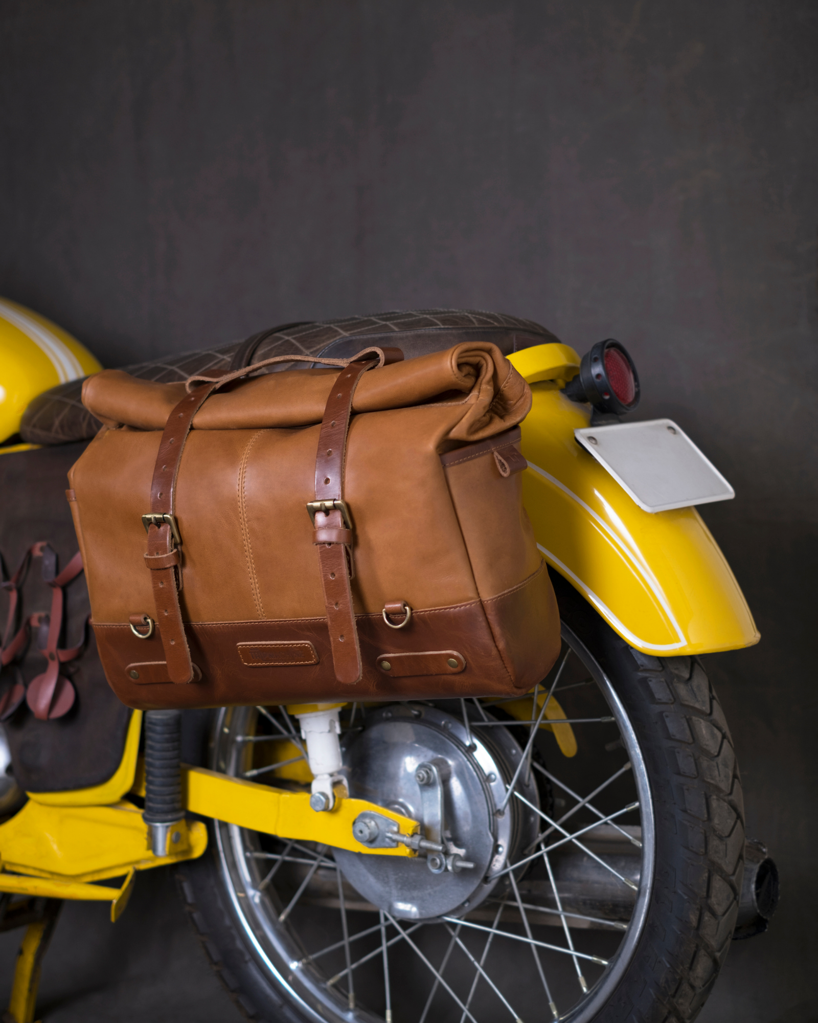 Trip Machine Outlaw Saddlebag Vintage Tan Moto Central
